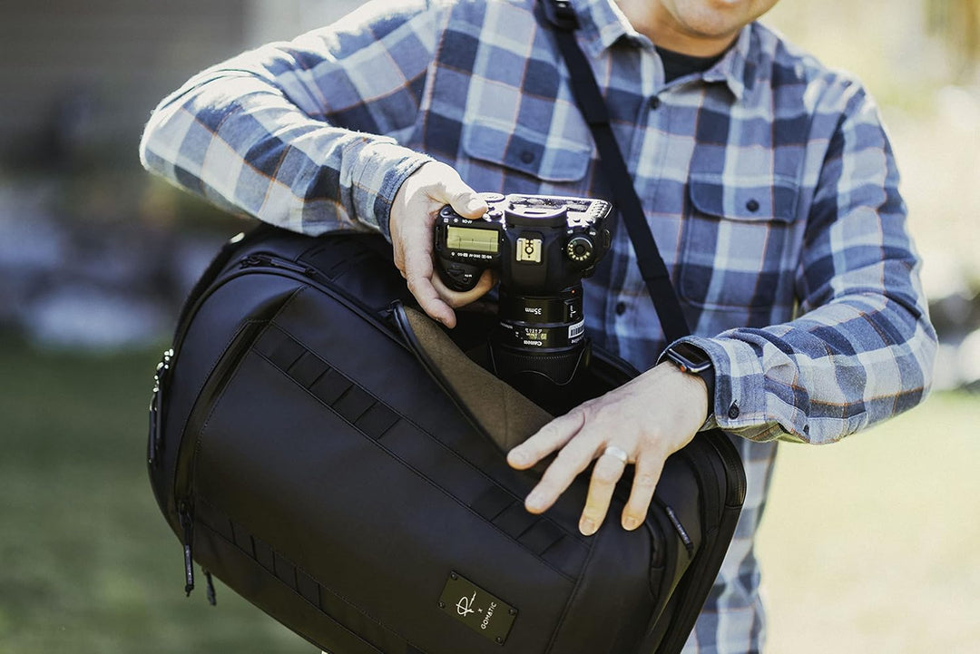 Gomatic Peter McKinnon Kamera Rucksack – XL Reiserucksack 35–42 L – DSLR & Drohnen – Für 1–5 Tage –