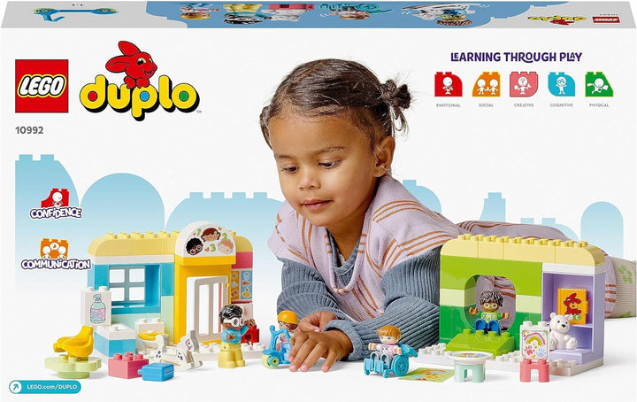 LEGO 10992 DUPLO Spielspass in der Kita, Lern-Spielzeug für Kleinkinder ab 2 Jahren, Set mit Baustei
