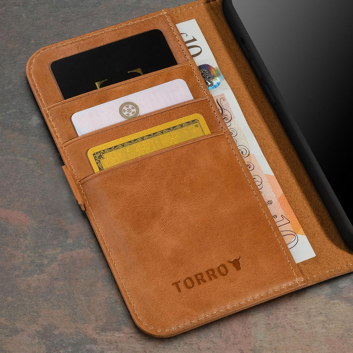 TORRO Hülle kompatibel mit iPhone 15 Pro Max – Premium Lederhülle mit Standfunktion und Kartenfächer