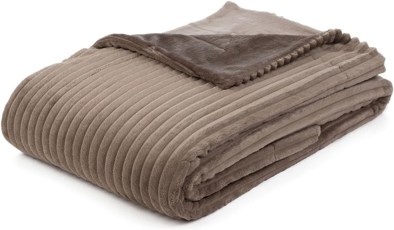 Gözze - Kuschelweiche Wohndecke in Cord Optik, 1620g/Stück, 150 x 200 cm - Taupe, Taupe