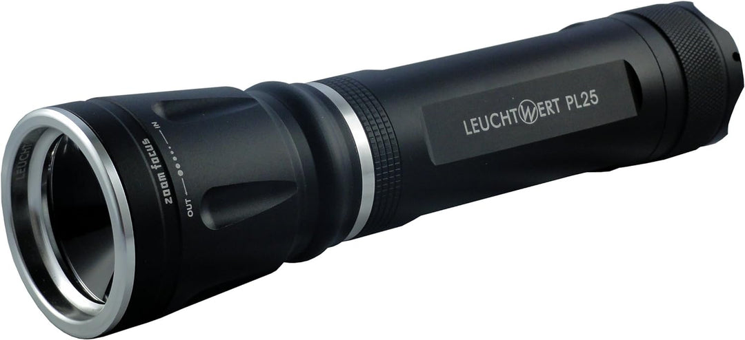 LEUCHTWERT LED Taschenlampe PL25, 10 W, 700 lm, Zoomlinse, inklusive Batterien, Geschenkbox 10025