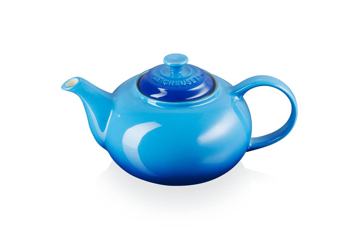 Le Creuset Klassische Teekanne aus Steinzeug, 1,3 Liter, für 3–4 Tassen, Azure, 80702132200003, Azur