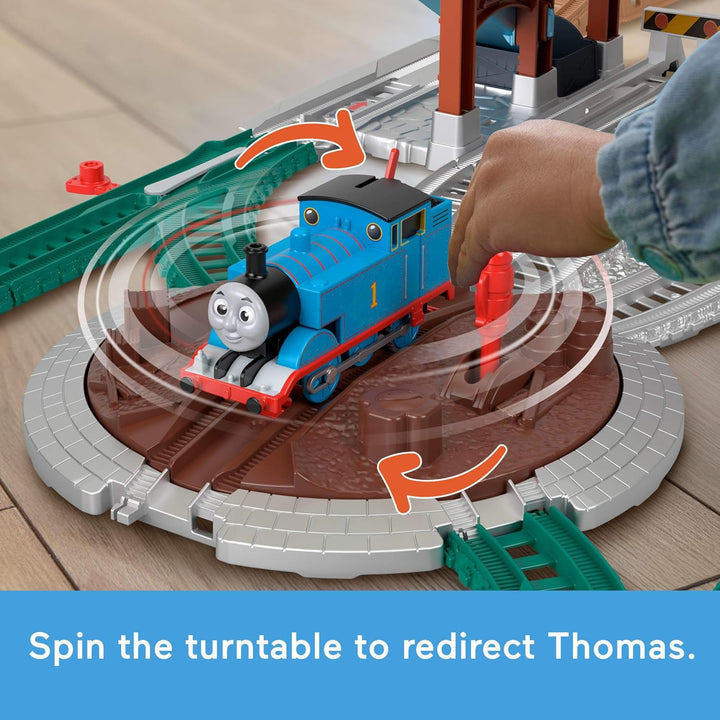 Mattel Fisher Price Thomas & Friends Toy Train Playset, Load & Launch Barrel Delivery with Classic M