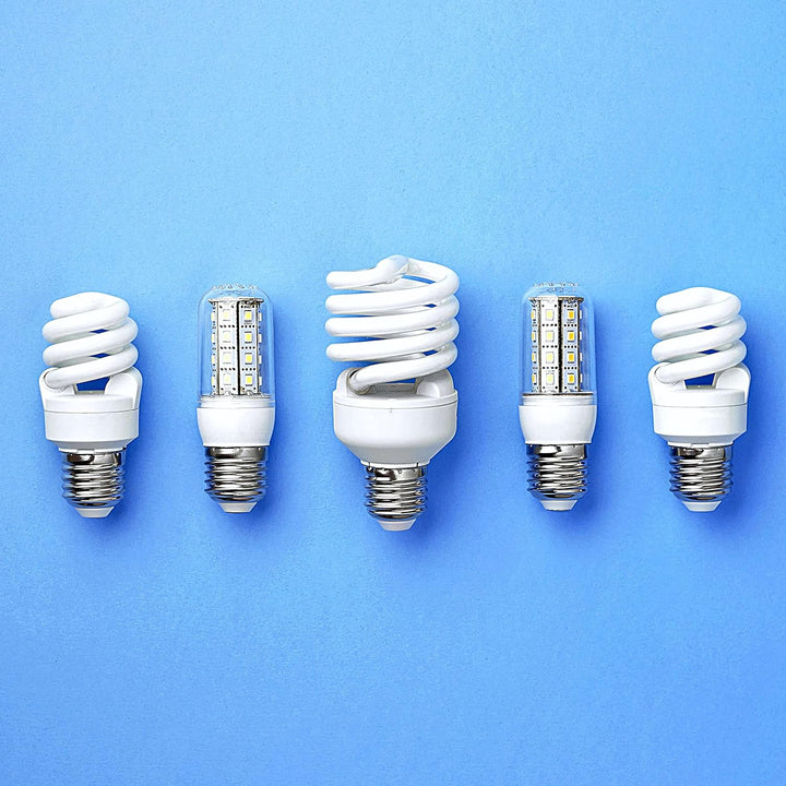 ISOLATECH 4Stk E27 Keramik Hängefassung mit Metallöse LED Energiesparlampen (max.250V/4A) Leuchtmitt