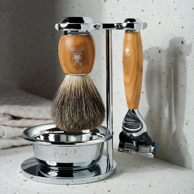 MÜHLE Vivo Rasierset kompatibel mit Gillette-Klingen, Dachshaar-Rasierpinsel, Halterung mit Schale -