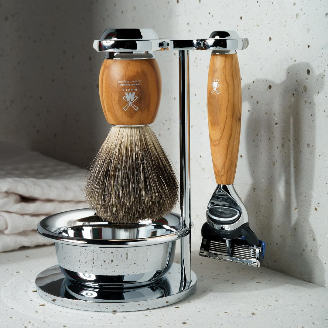 MÜHLE Vivo Rasierset - Rasierer kompatibel mit Gillette-Klingen, Rasierpinsel reines Dachshaar, Halt
