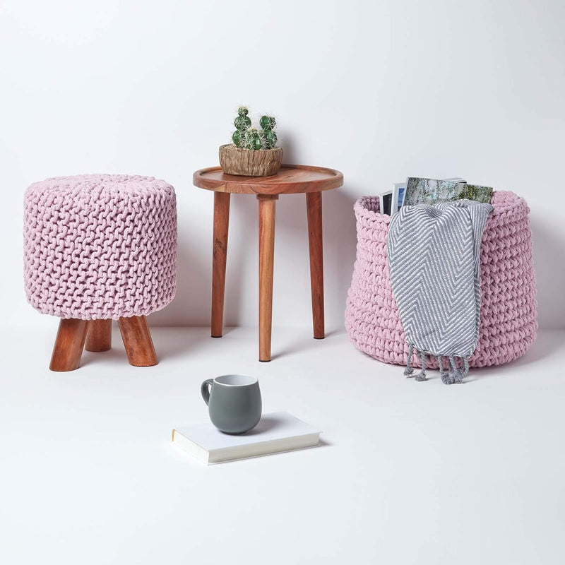 Homescapes Kleiner runder Strick Sitzhocker mit Holzbeinen, rosa Fusshocker 32 x 32 x 42 cm, Strickh