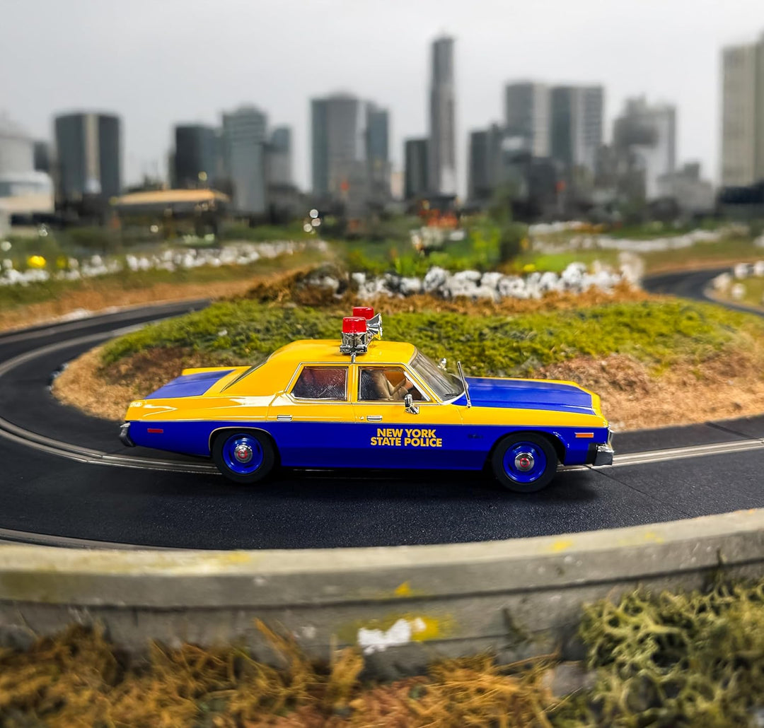 Scalextric - C4636 Dodge Monaco NY State Police Slot Cars Rennstrecke