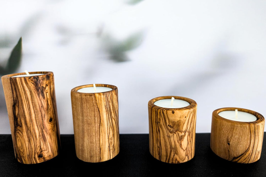 EMNA - 4er Set Teelicht-Halter aus luxuriösem Oliven-Holz | Höhe ca. 4, 6, 8, 10 cm | Inklusive Gesc