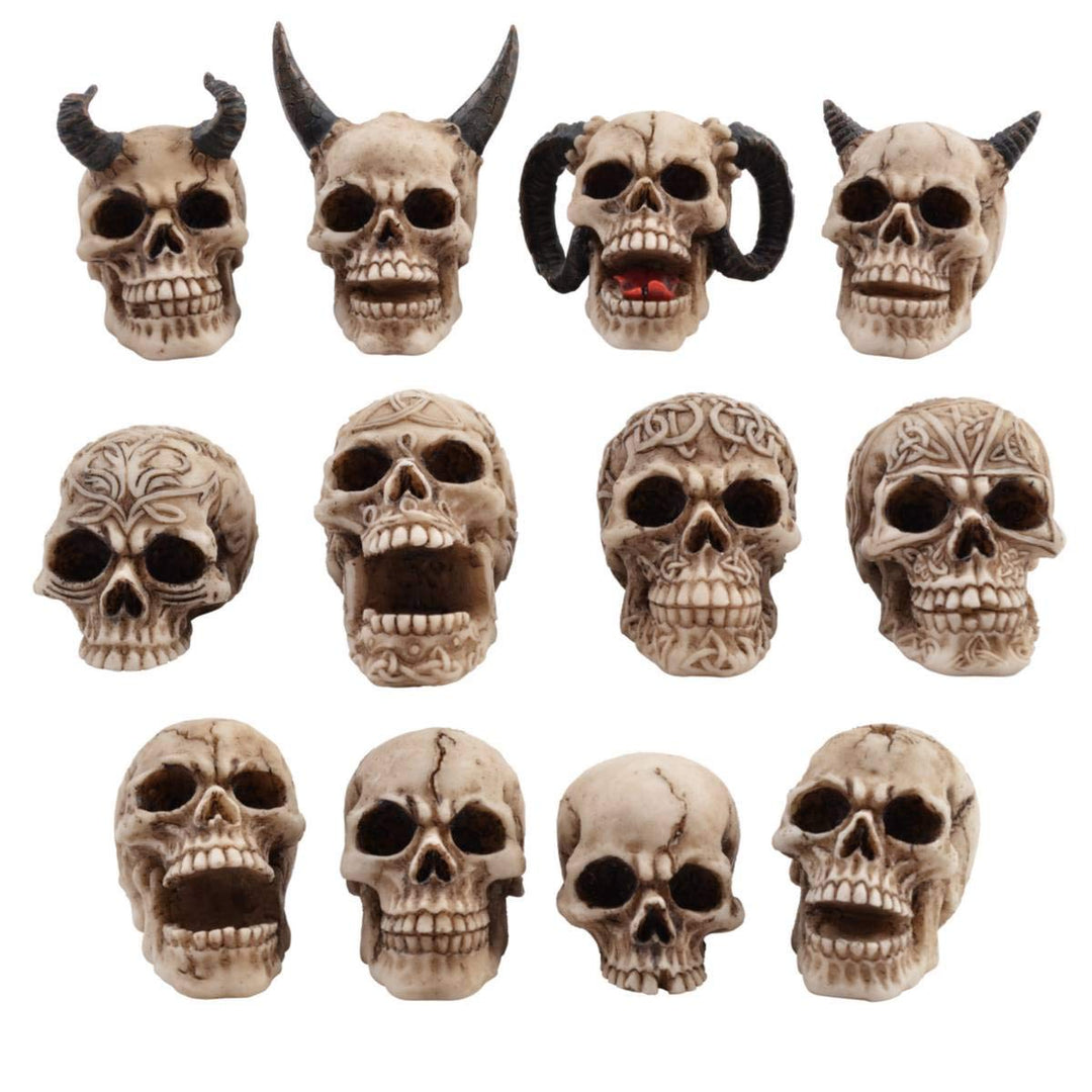 Unbekannt 12er Set kleine Schädel Totenkopf Totenschädel Figur