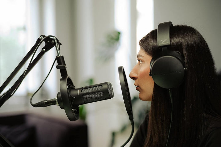 beyerdynamic M 70 PRO X Dynamisches Broadcast-Mikrofon für Streaming und Podcasting mit XLR-Anschlus