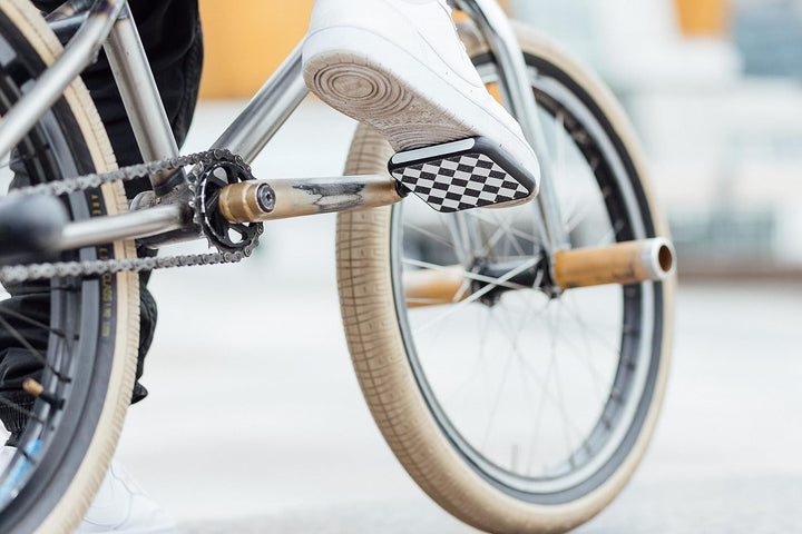 MOTOBICYCLES Reflex Urban Pedal Checker - das ultimative Pedal für alle Schuharten, für Gravel Bike,