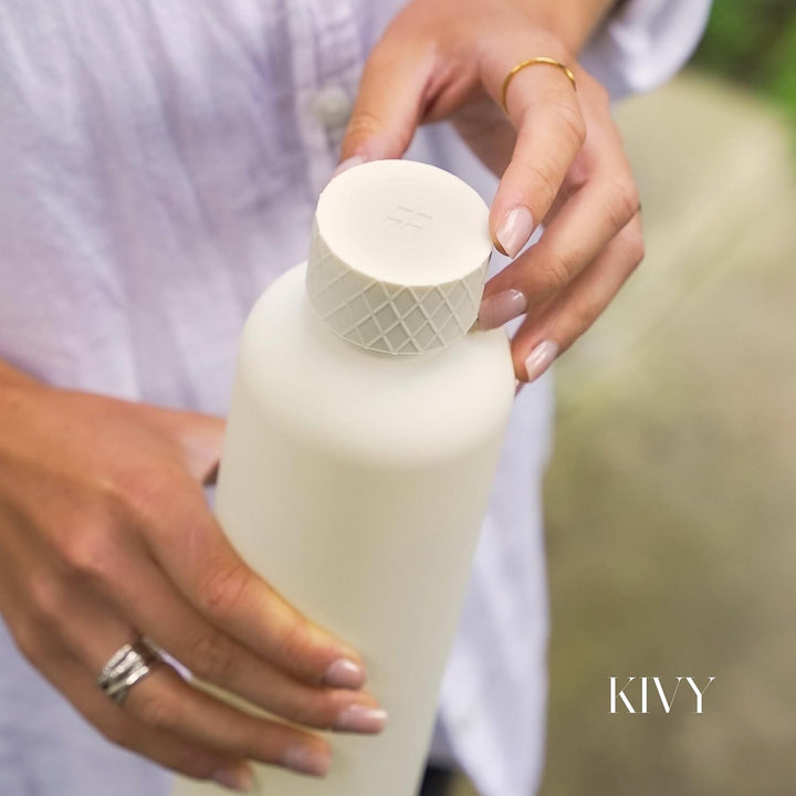 KIVY Trinkflasche 650ml [BPA FREI] Auslaufsicher &amp; Spülmaschinenfest - Wasserflasche für Kinder &amp; Er