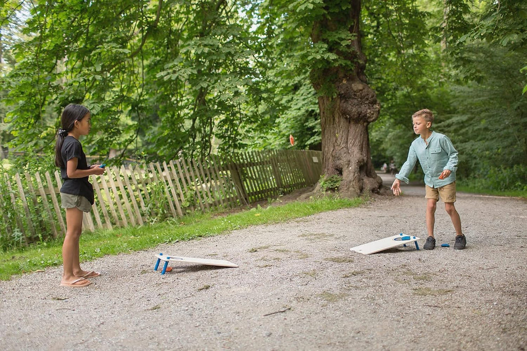 BS Toys Cornhole Spiel für Garten - Wurfspiel für Draussen - Holz Konstruktion - Spass für die ganze
