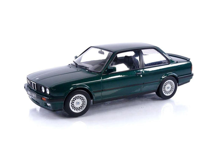 Kk Scale Models - Miniaturauto zum Sammeln, 180744GR, Dark Green Metallic