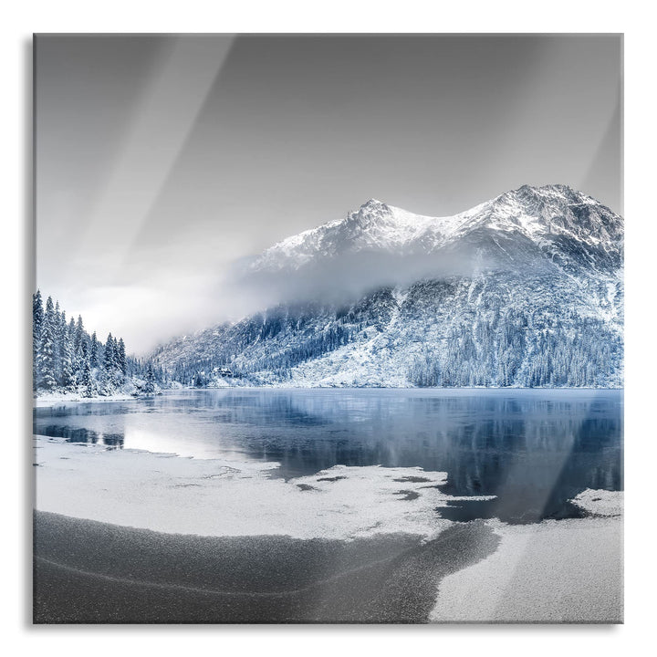 Pixxprint Glasbild | Wandbild auf Echtglas | Winterlandschaft mit gefrorenem Bergsee B&amp;W Detail | 40