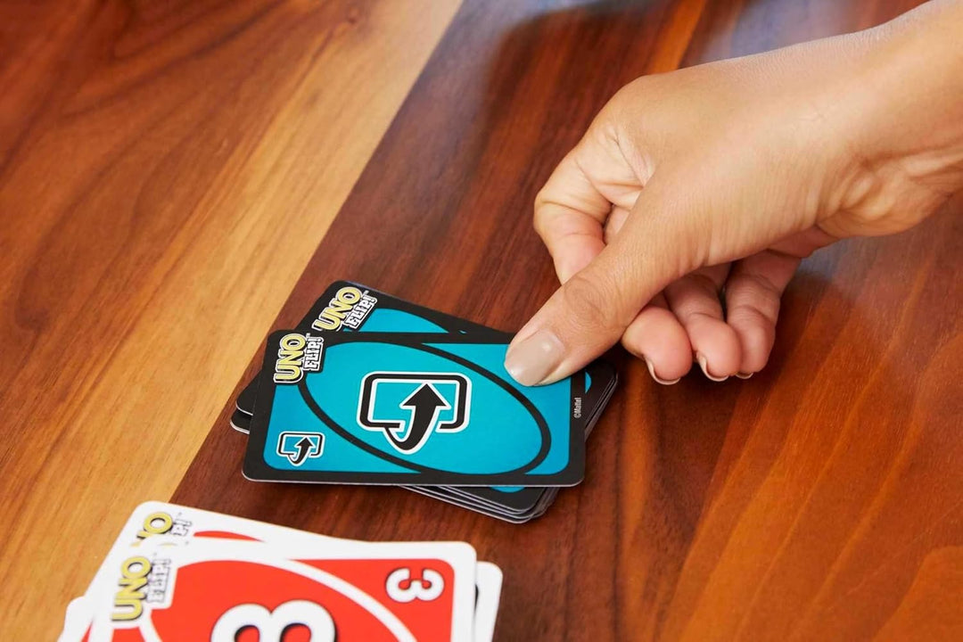 Mattel Games UNO Flip in robuster Metalldose - Das Klassische Kartenspiel mit neuem Twist, für die g