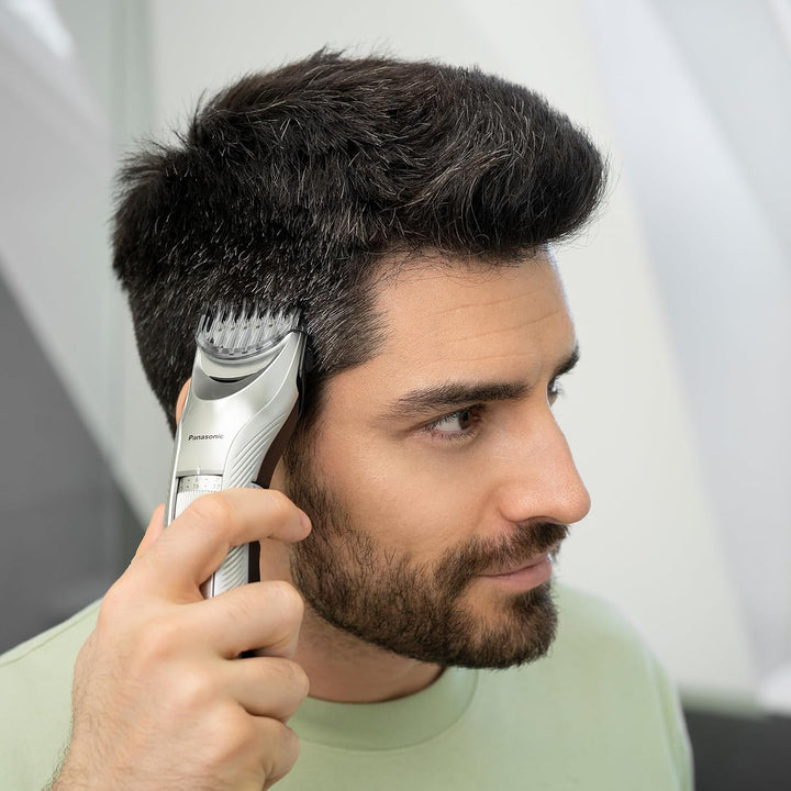 Panasonic Bart-/Haarschneider ER-GC71 mit 39 Längeneinstellungen, Bart-Trimmer für Herren, Styling &