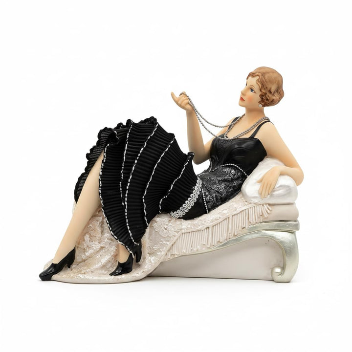 Comfy Hour Glamour Elegance Figur im viktorianischen Stil, Damenkollektion, Camille Lady liegend auf