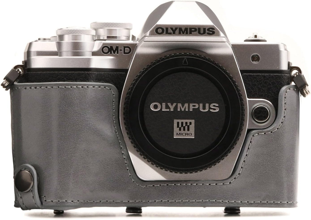 MegaGear Olympus OM-D E-M10 Mark III (14-42mm) Ever Ready Leder Kamera-Case mit Trageriemen und Batt