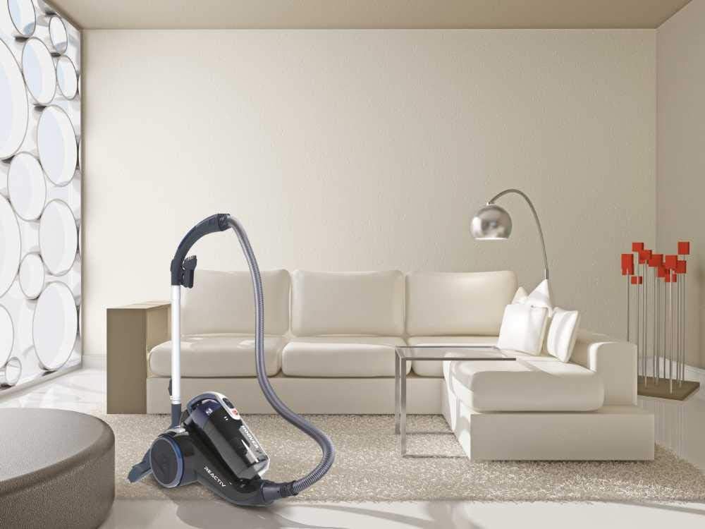 Hoover RC50PAR Beutelloser Staubsauger 4A+, 550 W, 2 Liter, 75 Dezibel, Teleskoprohr aus Metall, Bla