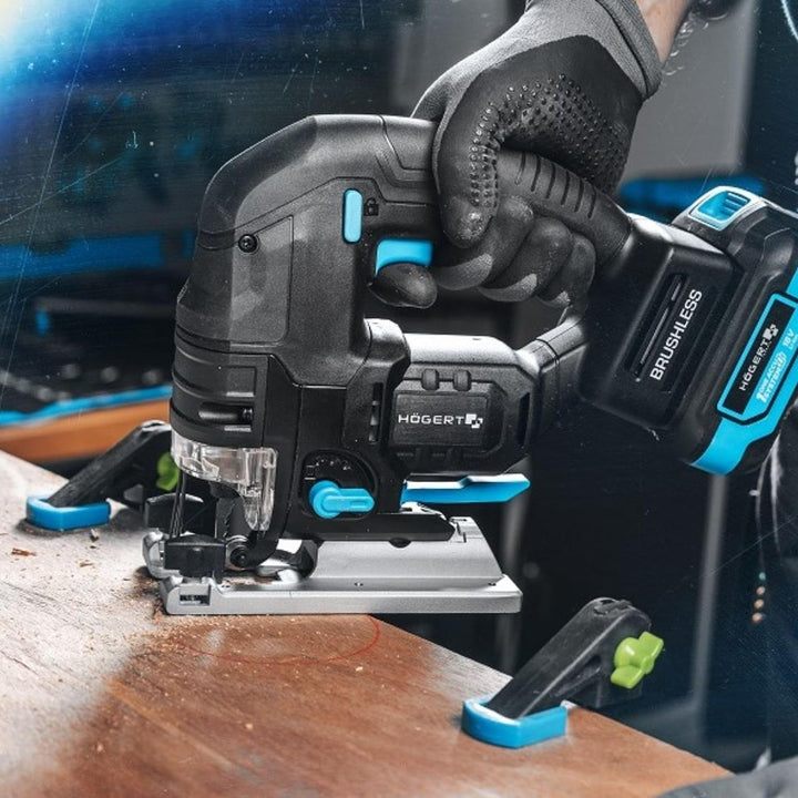 HÖGERT TECHNIK Akku-Pendelhubstichsäge 18V, bürstenloser Motor, kabellos, 0-2600 U/min, 26mm Klingen