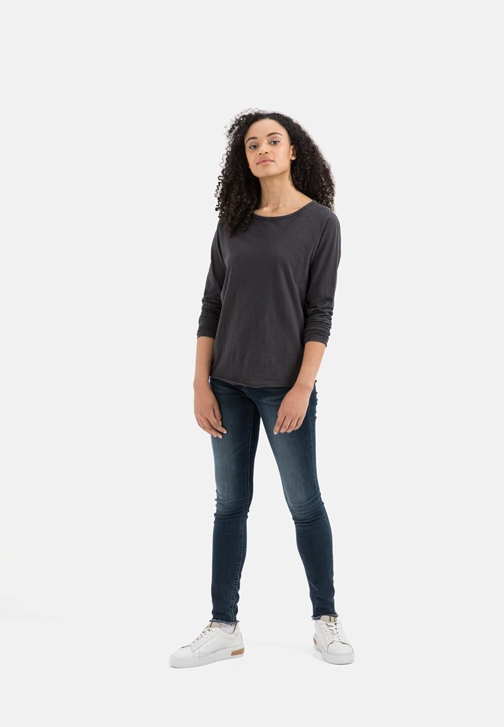camel active Damen Basic Langarm T-Shirt mit Rundhalsausschnitt aus Reiner Baumwolle, Dunkelgrau