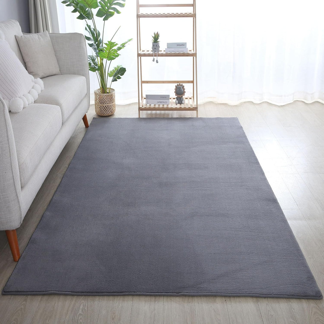 Waschbarer Teppich Wohnzimmer, Kurzflor rutschfest Flauschig Weich, Einfarbig Grau, Felloptik, Super