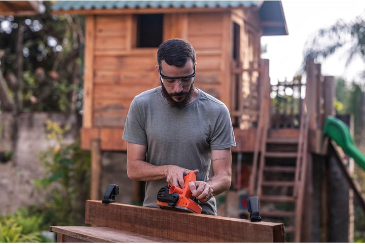Black+Decker 710W Elektrohobel BEW712 (sehr kompakter Hobel, bis zu 2mm Spantiefe, 11mm Falztiefe, 8