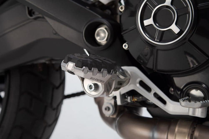 SW-Motech EVO Fussrasten-Kit - Ducati Modelle/Benelli TRK 502 X (18-).