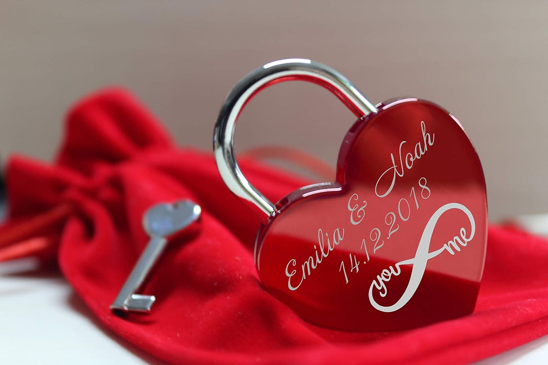 ELUNO Liebesschloss Herzschloss Schloss mit Gravur und Schlüssel I Valentinstags Geschenk für Sie Ih