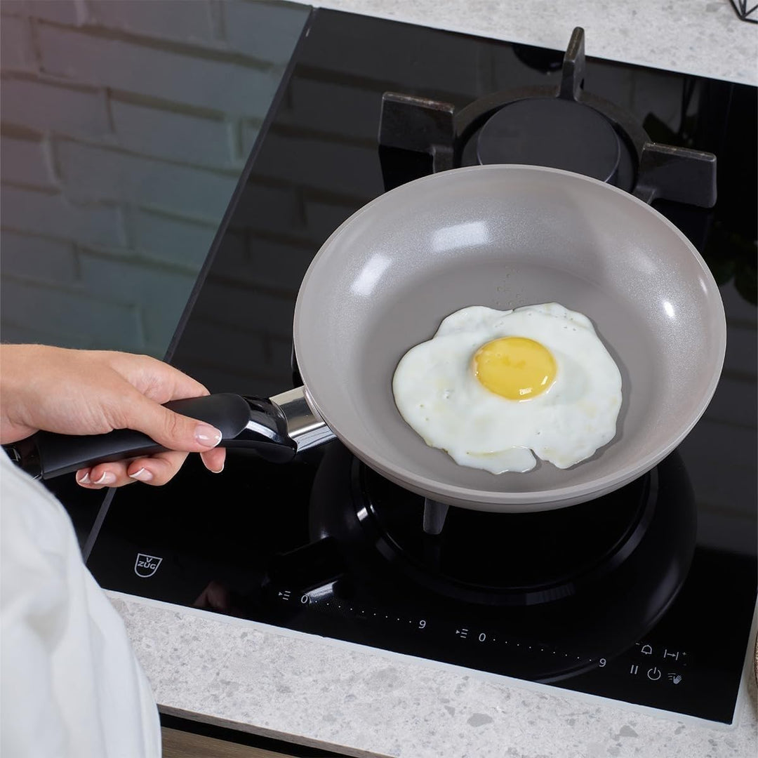Fissler Ceratal Classic/Aluminium-Pfanne, Keramik-beschichtet (Ø 26 cm) Ceramic Bratpfanne antihafte
