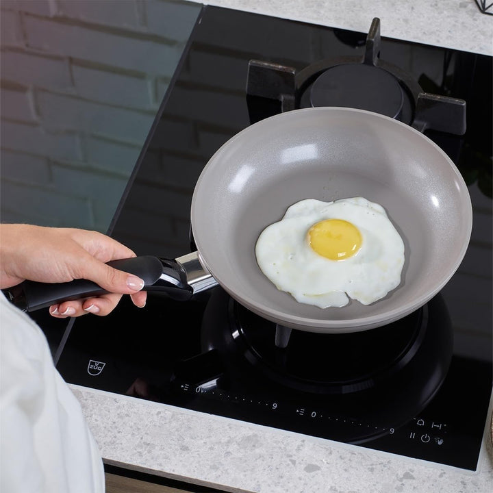 Fissler Ceratal Classic/Aluminium-Pfanne, Keramik-beschichtet (Ø 26 cm) Ceramic Bratpfanne antihafte