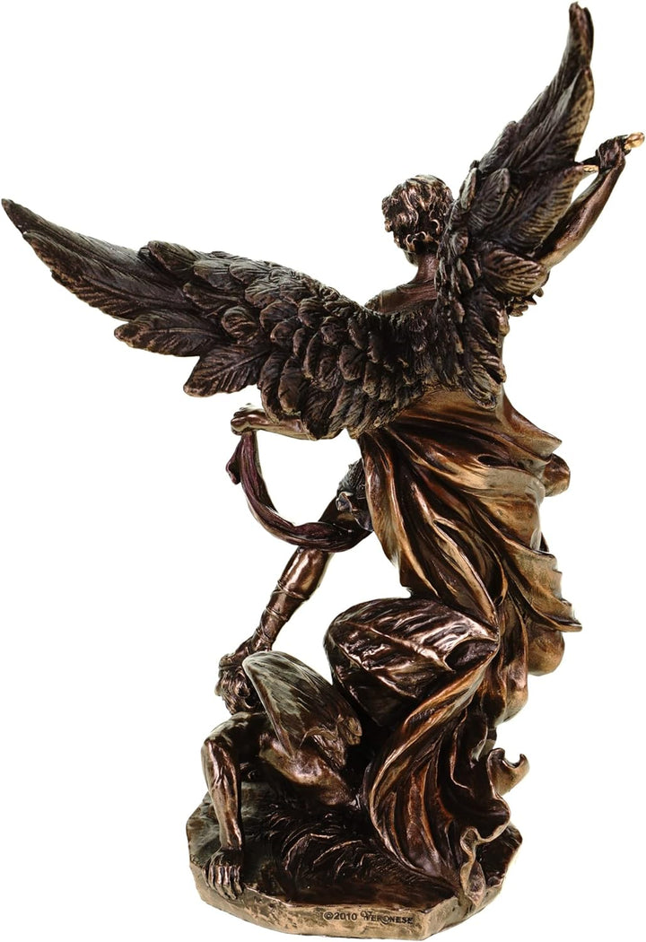Veronese Figur Erzengel Michael bekämpft das Böse Figur bronziert Skulptur