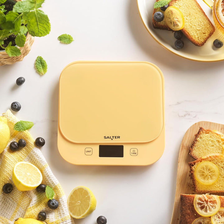 Salter British Bakes Digitale Küchenwaage – Hohe 10kg Kapazität, misst Flüssigkeiten, wasserdicht, T