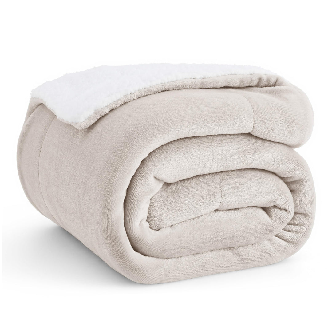 BEDSURE Kuscheldecke Flauschig Beige Sofaüberwurf Decke Sofa Klein als Couchdecke Überwurf und Wohnz