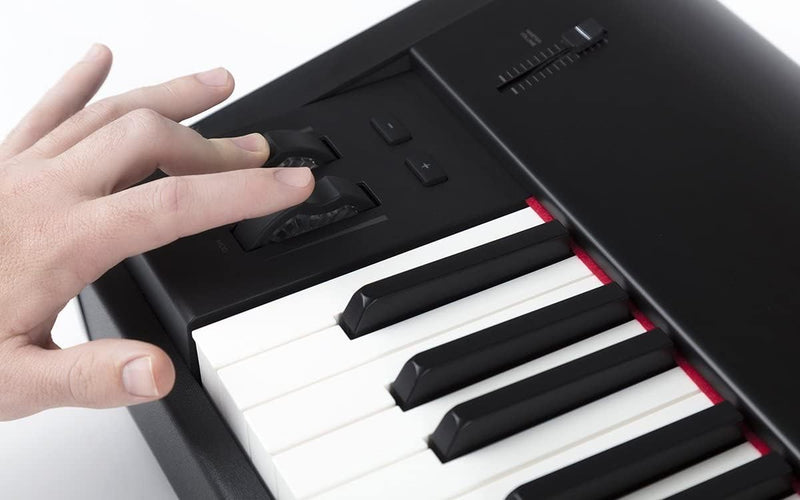 M-Audio Hammer 88 + SP-2 - USB/MIDI Keyboard Controller mit 88-Hammermechanik-Tasten + Universal Sus