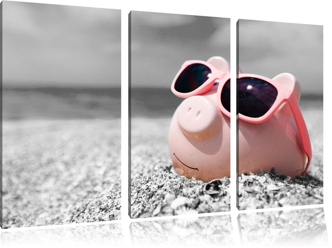 Cooles Sparschwein mit Sonnenbrille am Strand schwarz/weiss 3-Teiler Leinwandbild 120x80 Bild auf Le