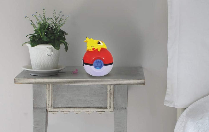 Teknofun - Pokemon Pikachu Light Up FM Alarm Clock - Radio Wecker (ca 16cm) - 811354 Pikachu Pokemon