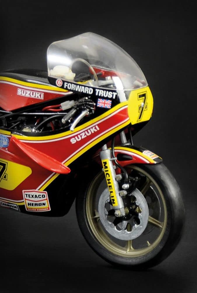 Italeri 4644 1:9 Suzuki RG500 XR27 Team H.B.S. 1978-Modellbau, Bausatz, Standmodellbau, Basteln, Hob