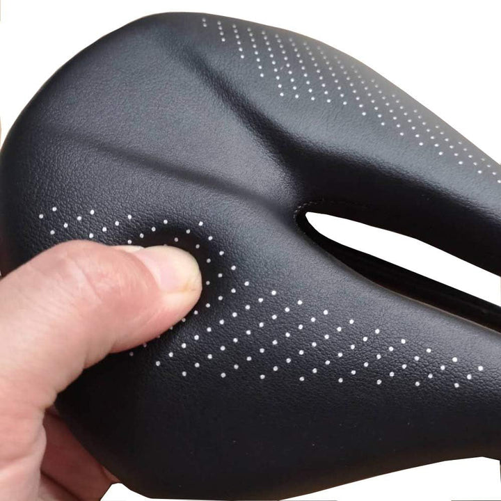 QIKU Fahrradsattel aus Carbonfaser, MTB-Sattel, Rennradsattel, hohles Design, super leicht, 110 g 24