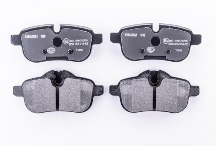 HELLA PAGID 8DB 355 014-621 Bremsbelagsatz - T1858 - Dicke/Stärke: 18mm - Bremssystem: Lucas - für V