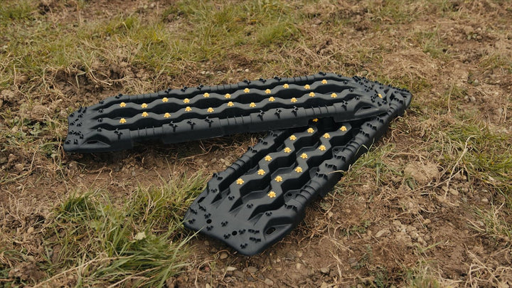 Horntools Recovery Boards 2 Stück für für 4X4 Offroad, Schlamm, Sand, Schnee, Sandbleche, Sandbrette