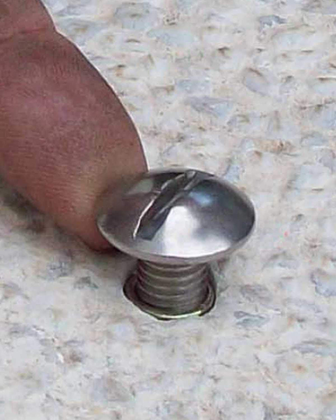 BricoLoco Pooldübel aus Messing, Schraube Edelstahl A2 | Verankersystem für Plane Swimmingpool mit V