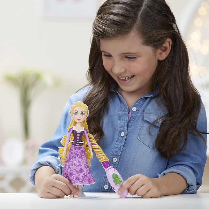 Hasbro E0180EU4 Serie Rapunzels Lockenpracht Puppe