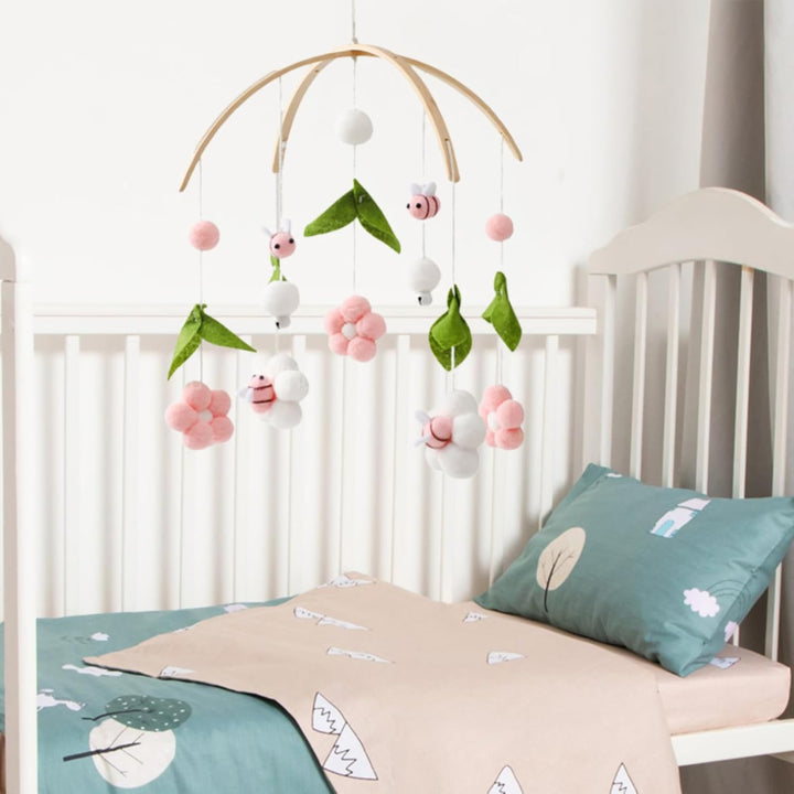 Herfair Mobile Baby Windspiele mit Filzbällen - Frische Blumen und Bienen, Kinderzimmer Hängende Bet