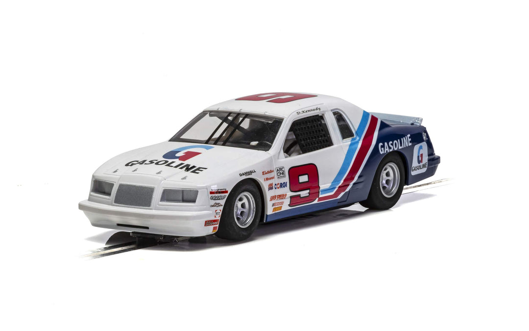 Scalextric Ford Thunderbird 1986 Lager Auto, Blau, Weiss und Rot Multi, Multi