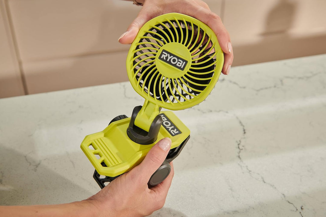 RYOBI 4 V USB-LITHIUM Akku-Clip-Ventilator RCF4-0, 325° drehbarer und 180° schwenkbarer Kopf, ohne A