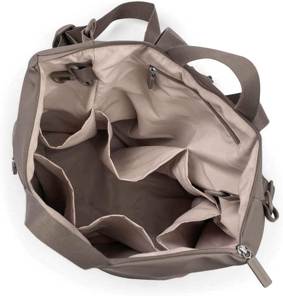 Done by Deer Wickelrucksack - Faltbare Wickelauflage und zwei Kinderwagenhaken inklusive - Wickeltas