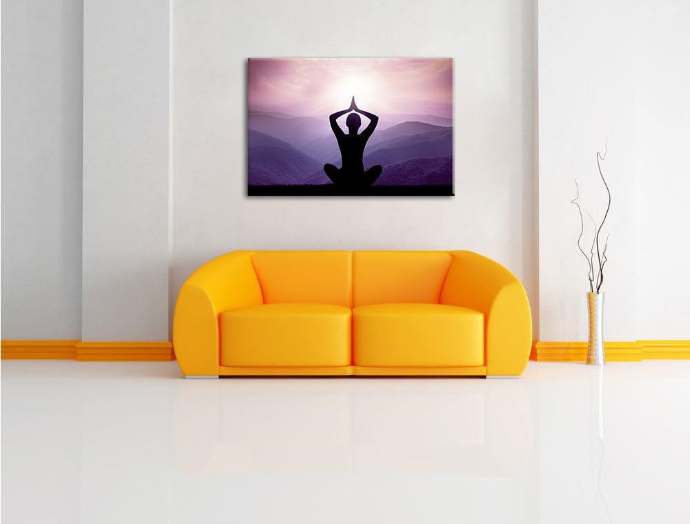 Pixxprint Meditierender Mann in den Bergen / 100x70cm Leinwandbild bespannt auf Holzrahmen/Wandbild